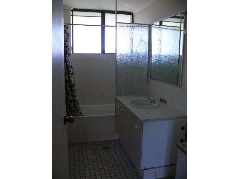 40 Murev Way, Carrara QLD 4211