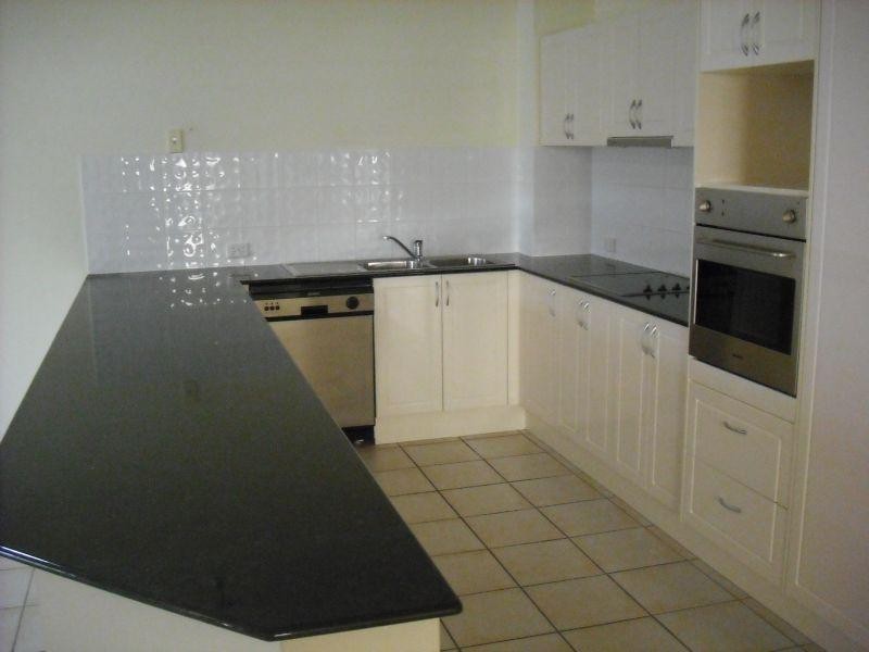 38 Caseys Road, Hope Island QLD 4212
