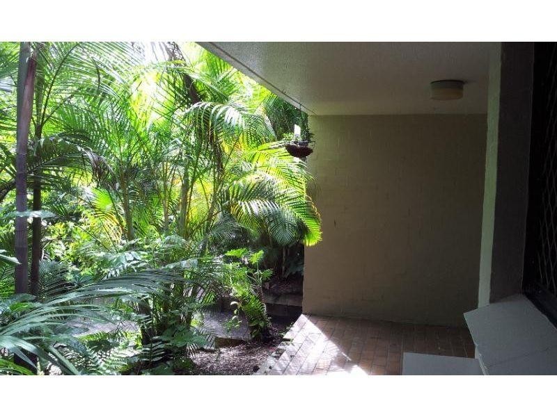 111 Markeri Street, Mermaid Waters QLD 4218