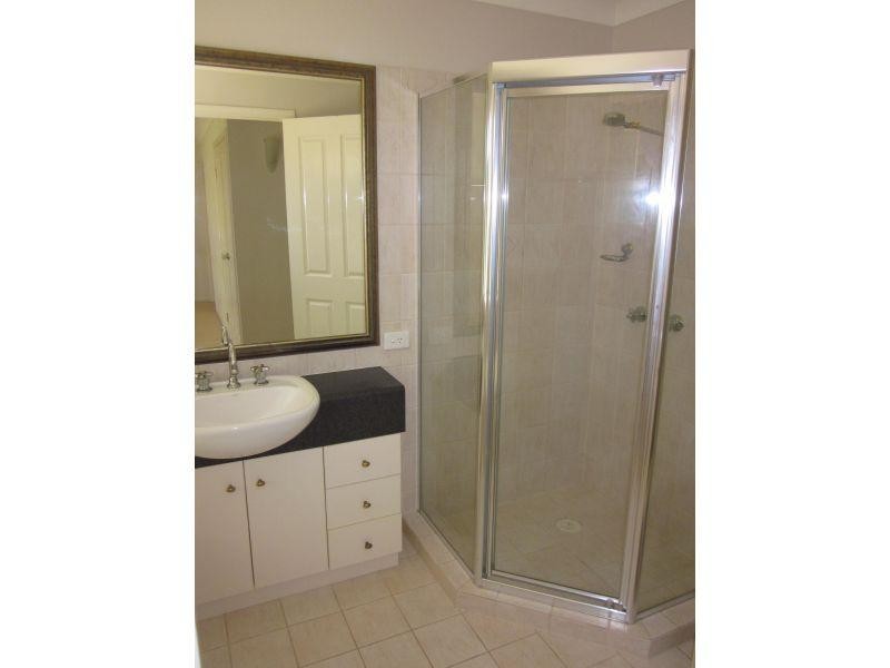 13 Mews WEST/99-101 Heeb Street, Benowa QLD 4217