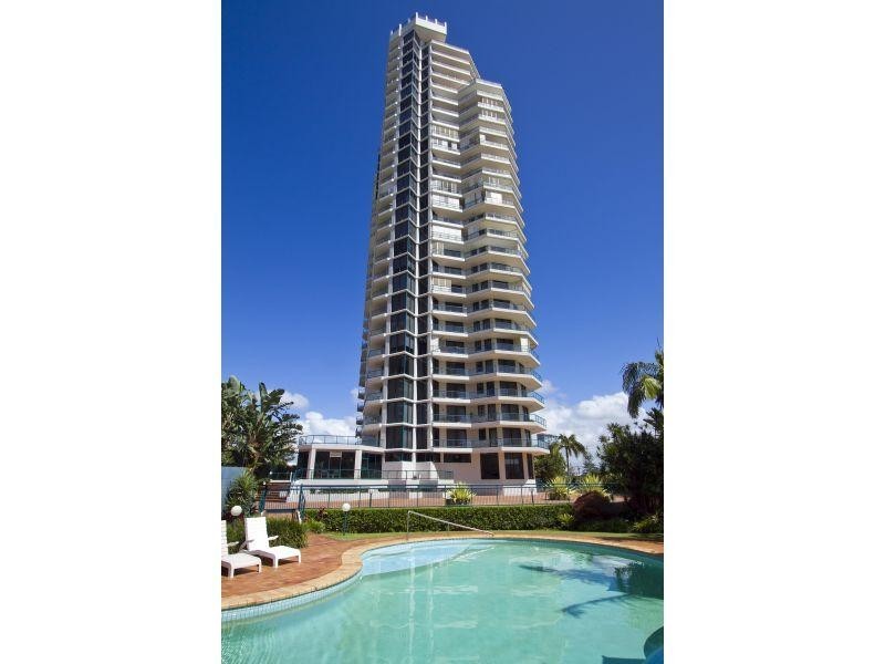 32/22 Montgomery Avenue, Main Beach QLD 4217