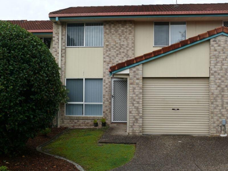 42 Murev Way, Carrara QLD 4211