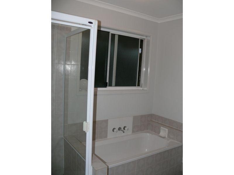 42 Murev Way, Carrara QLD 4211