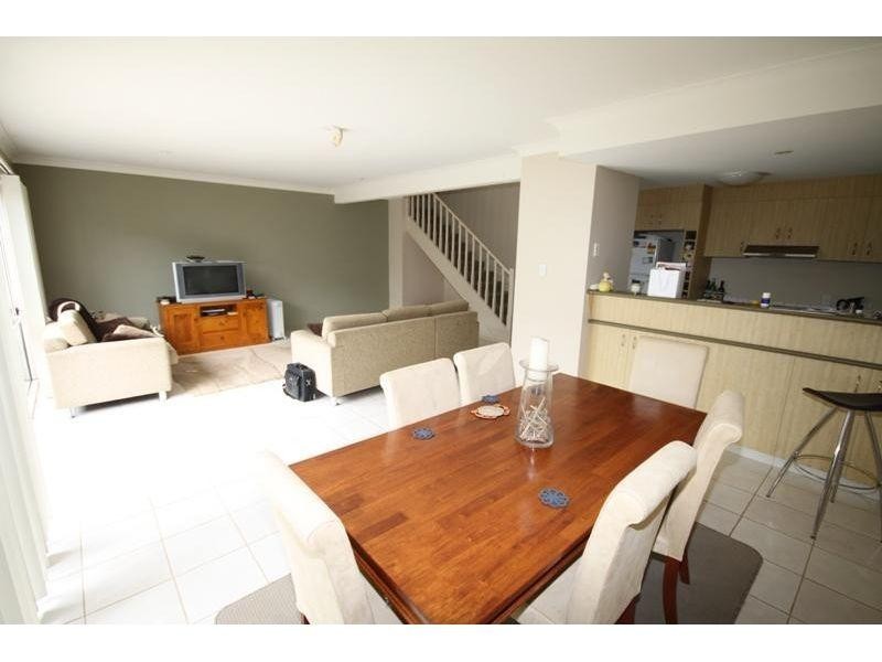 116/1 Sauvignon Parade, Upper Coomera QLD 4209