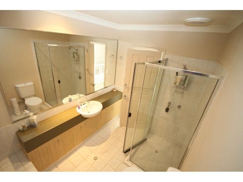 116/1 Sauvignon Parade, Upper Coomera QLD 4209