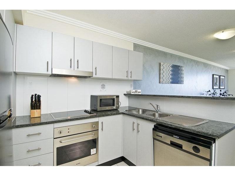 Apartment 2/136 Marine Parade, Southport QLD 4215