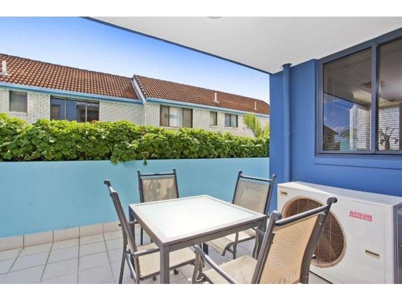 Apartment 2/136 Marine Parade, Southport QLD 4215