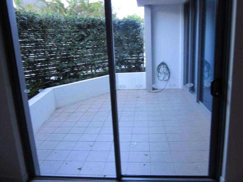 Unit 1001/438 Marine Parade, Biggera Waters QLD 4216