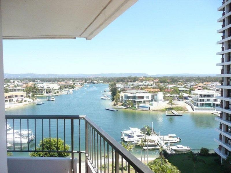 63/18 COMMODORE DRIVE, Paradise Waters QLD 4217