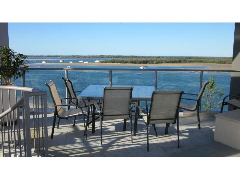 Unit 1602/438 Marine Parade, Biggera Waters QLD 4216