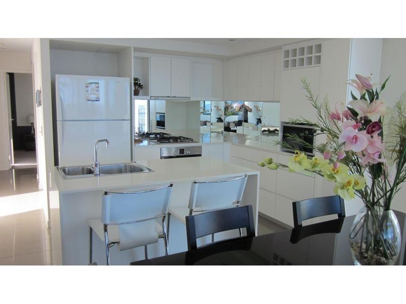 Unit 1602/438 Marine Parade, Biggera Waters QLD 4216