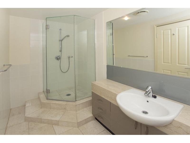 9 Sylvan Road, Toowong QLD 4066