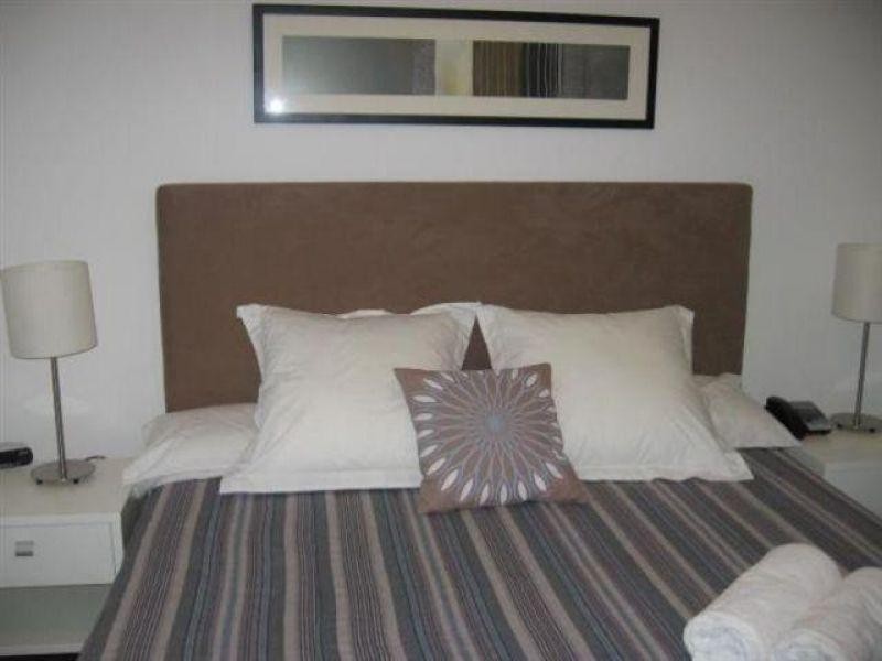 1 Ocean Street, Burleigh Heads QLD 4220