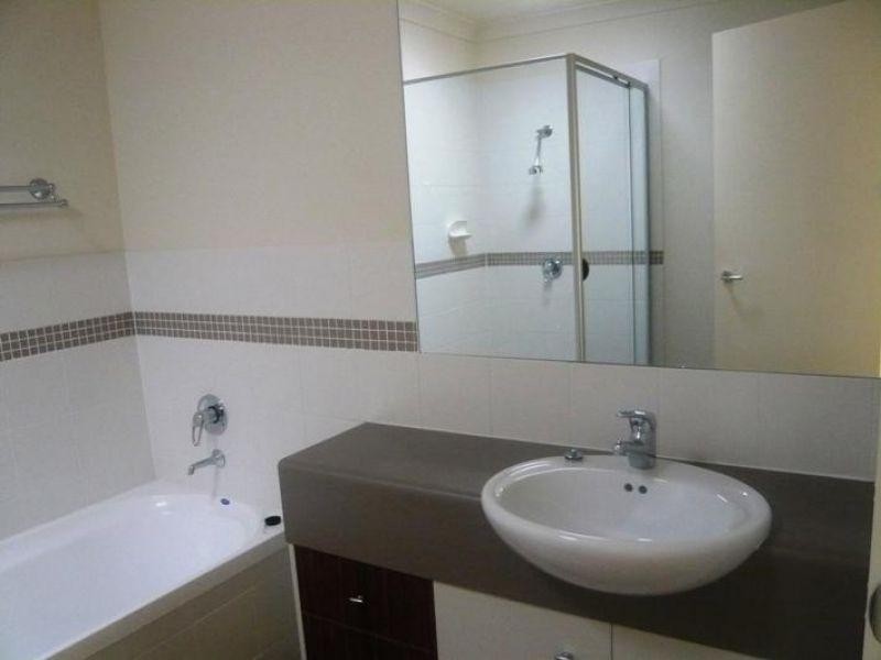 C/2 Catalina Way, Upper Coomera QLD 4209
