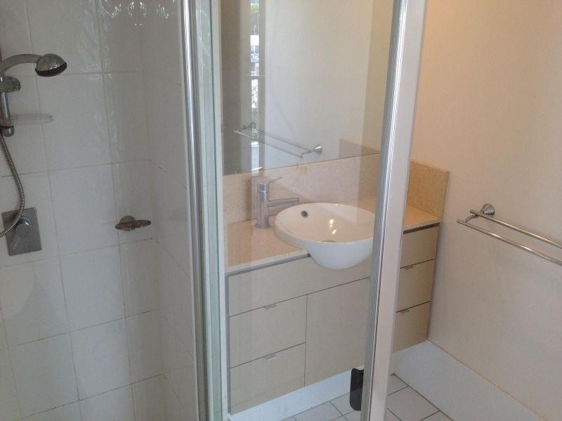 1061/18 Manning Street, Milton QLD 4064