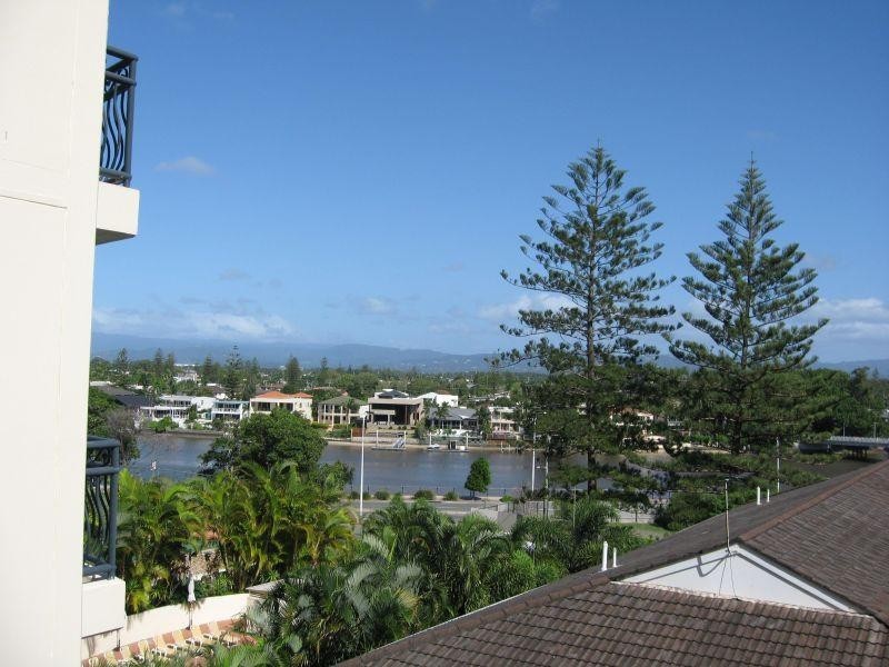 505/2988 Surfers Paradise Boulevard, Surfers Paradise QLD 4217