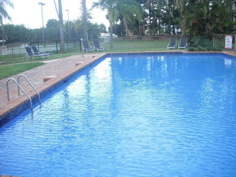 Clear Island Waters QLD 4226