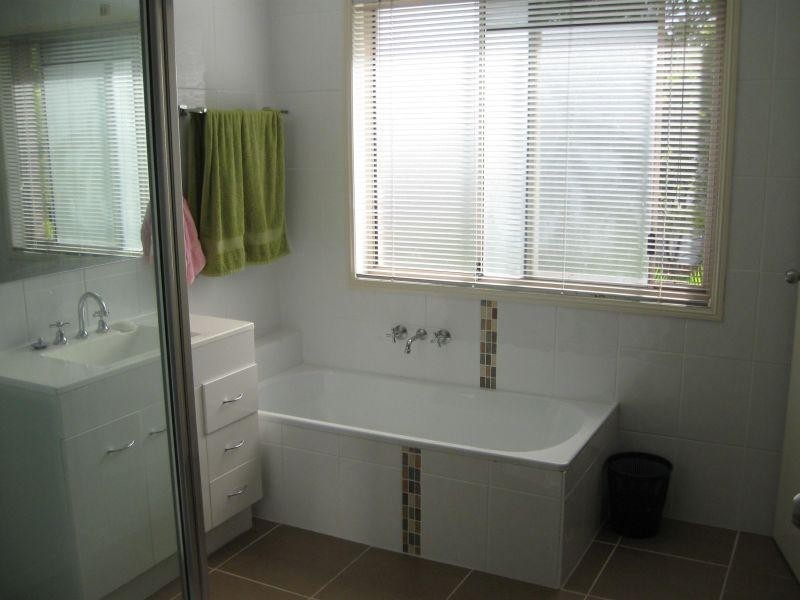 601 Pine Ridge Road, Biggera Waters QLD 4216