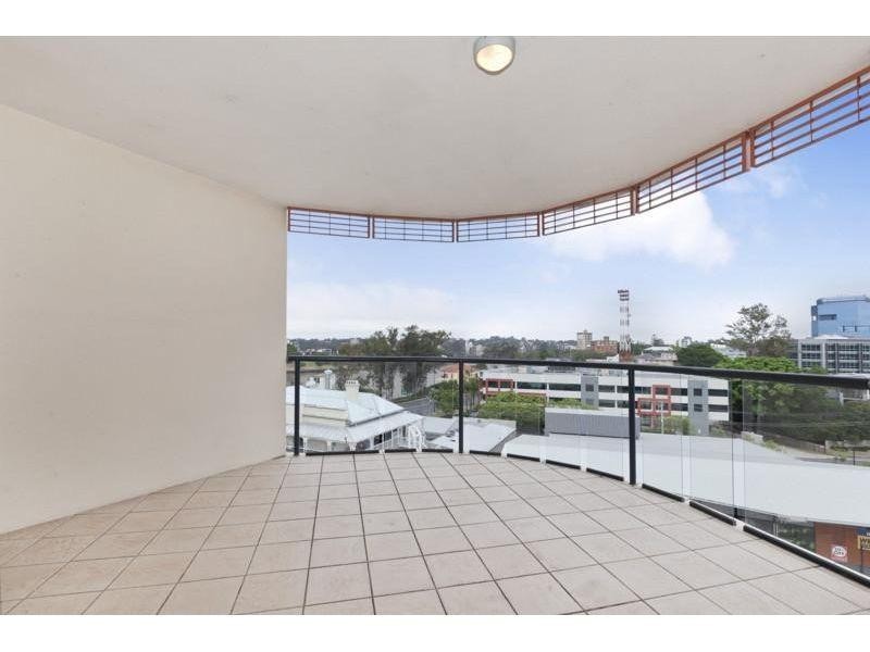 9 Sylvan Road, Toowong QLD 4066