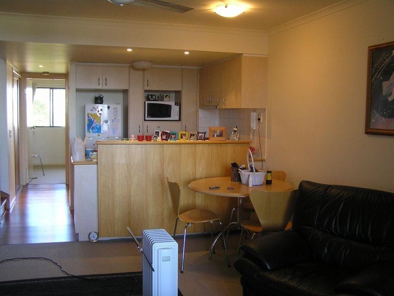 21/20-26 Illawong Street, Chevron Island QLD 4217