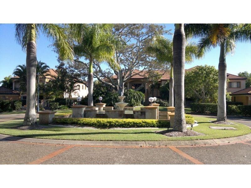 85 Palm Meadows Drive, Carrara QLD 4211