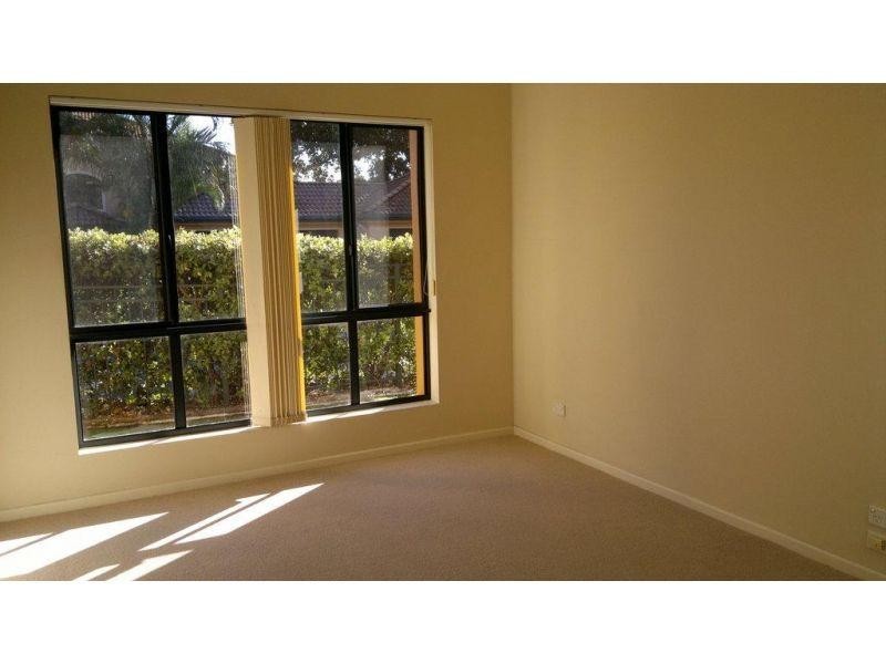 85 Palm Meadows Drive, Carrara QLD 4211