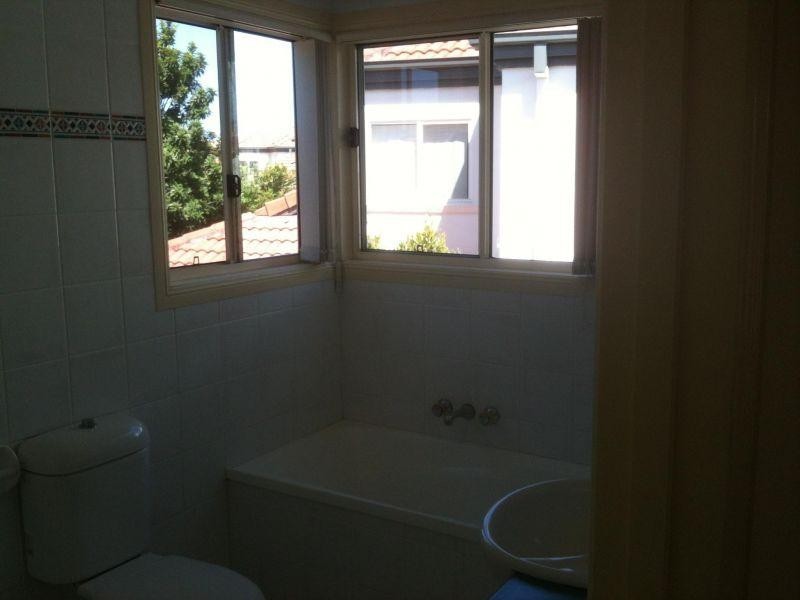 34 ALBICORE, Mermaid Waters QLD 4218