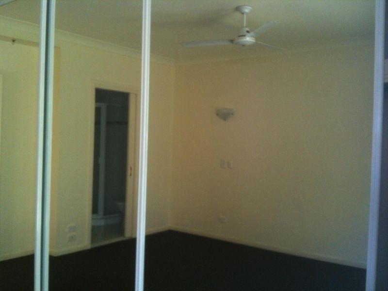34 ALBICORE, Mermaid Waters QLD 4218