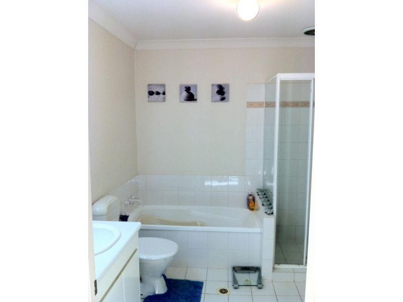 152 Palm Meadows Drive, Carrara QLD 4211