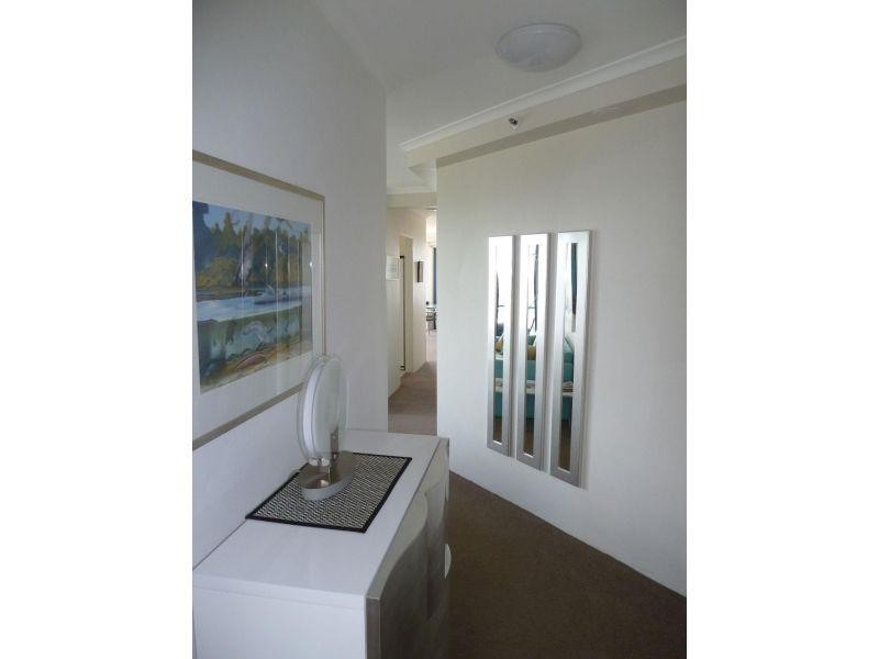 54/22 Montgomery Avenue, Main Beach QLD 4217
