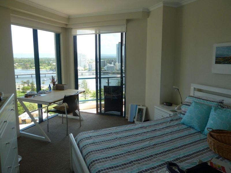 54/22 Montgomery Avenue, Main Beach QLD 4217