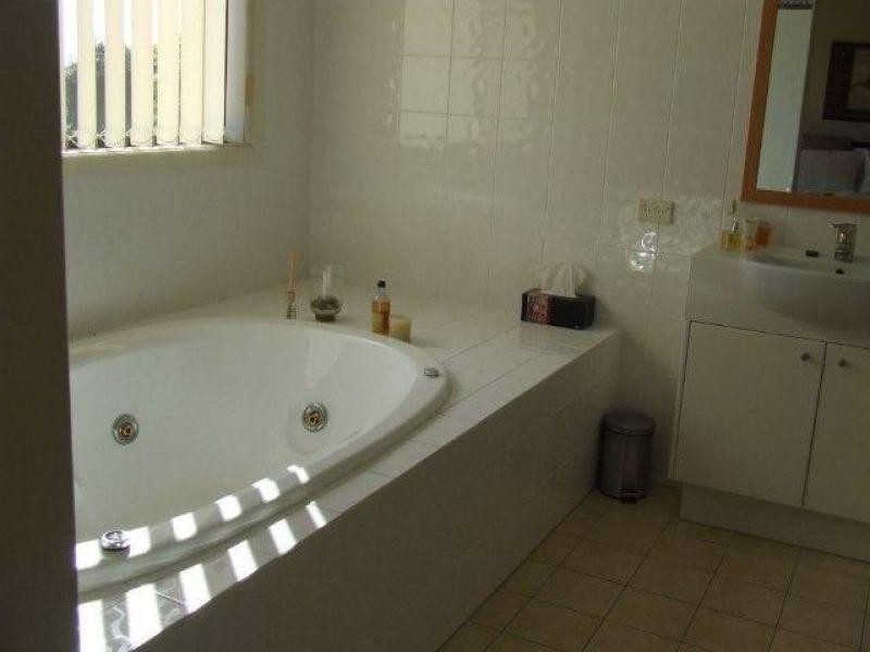 85 Palm Meadows Drive, Carrara QLD 4211