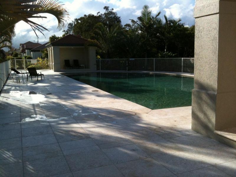 34 Albicore Street, Mermaid Waters QLD 4218