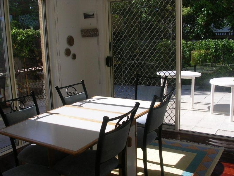 34 Albicore Street, Mermaid Waters QLD 4218