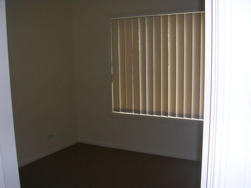 34 Albicore Street, Mermaid Waters QLD 4218