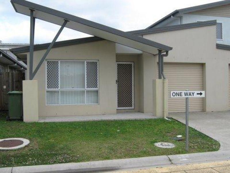 Unit/35  Kenneth st, Morayfield QLD 4506