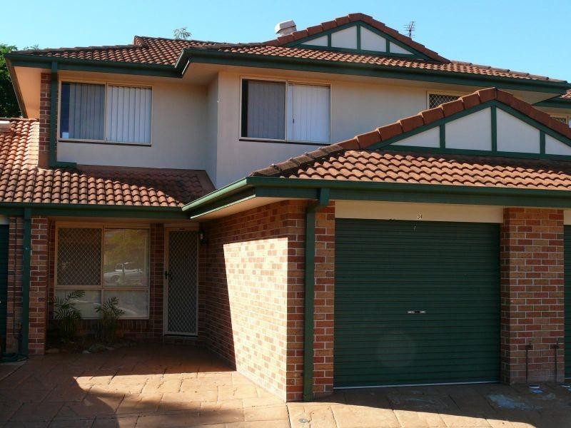 38 Murev Way, Carrara QLD 4211