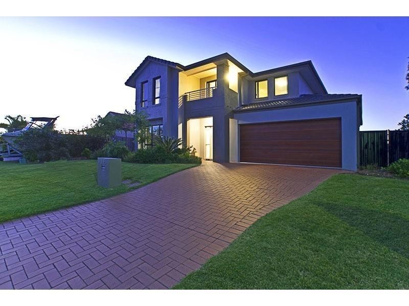 26 Crestwood Drive, Molendinar QLD 4214