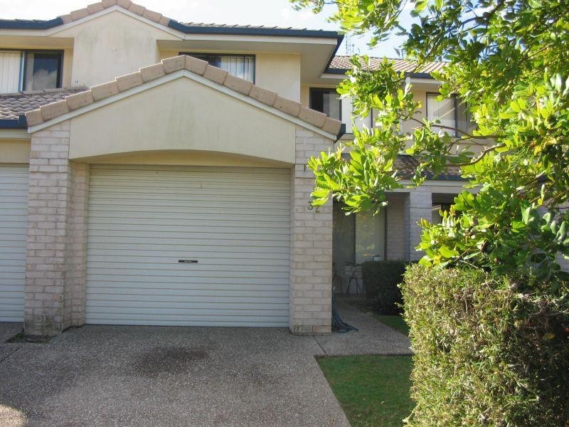 Townhouse 32/2  Falcon Way, Tweed Heads South NSW 2486