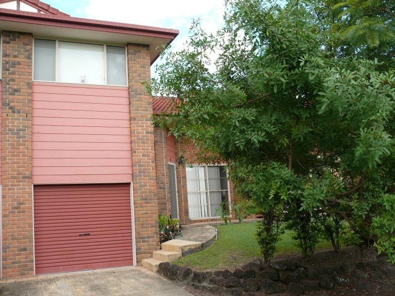 1A Alison Road, Carrara QLD 4211