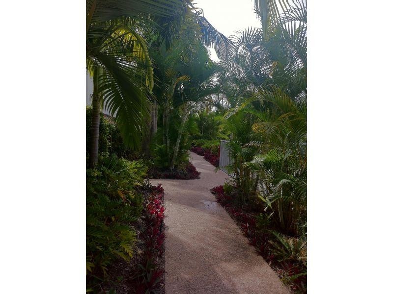 1880 Gold Coast Highway, Burleigh Heads QLD 4220