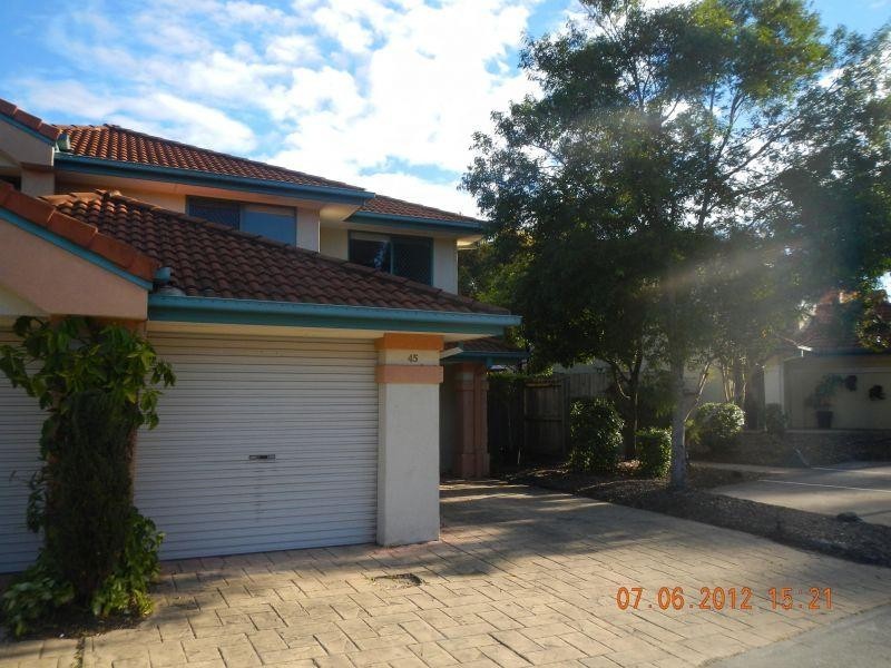 Townhouse 45/28 Ancona Street, Carrara QLD 4211