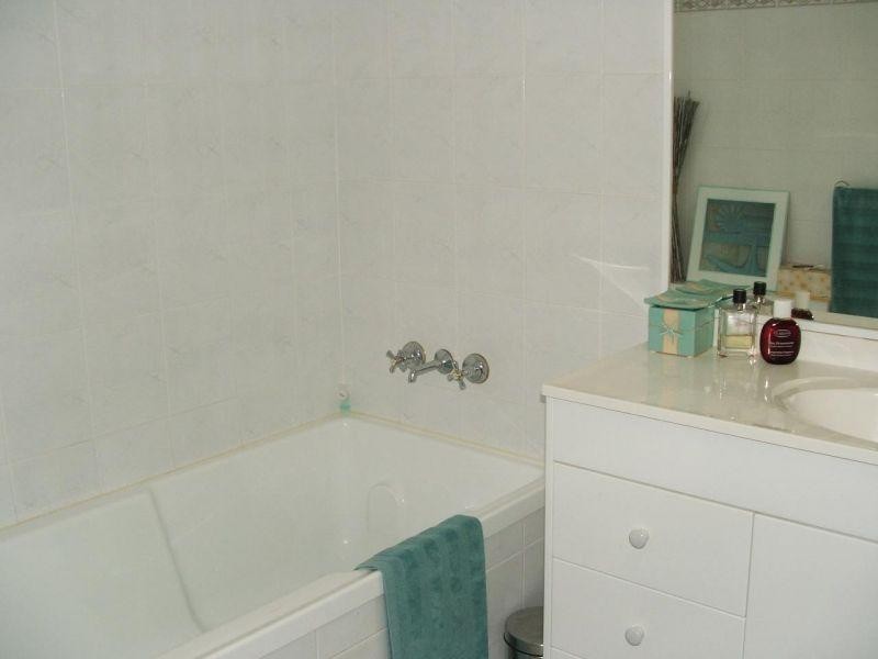 22 Montgomery Avenue, Main Beach QLD 4217