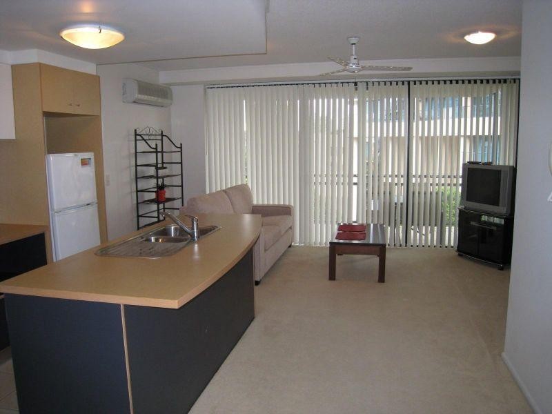 15 Goodwin Street, Kangaroo Point QLD 4169