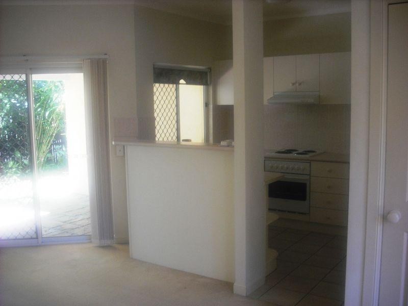65 McGregor Street, Mooroobool QLD 4870