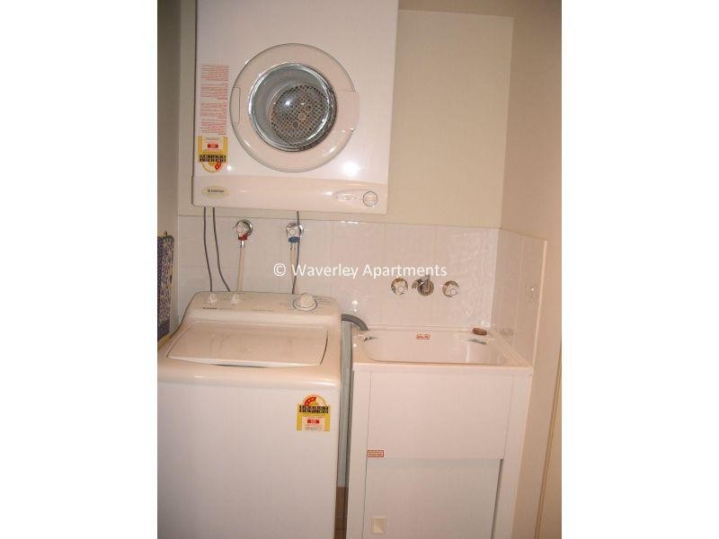 16-26 Waverley Street, Southport QLD 4215