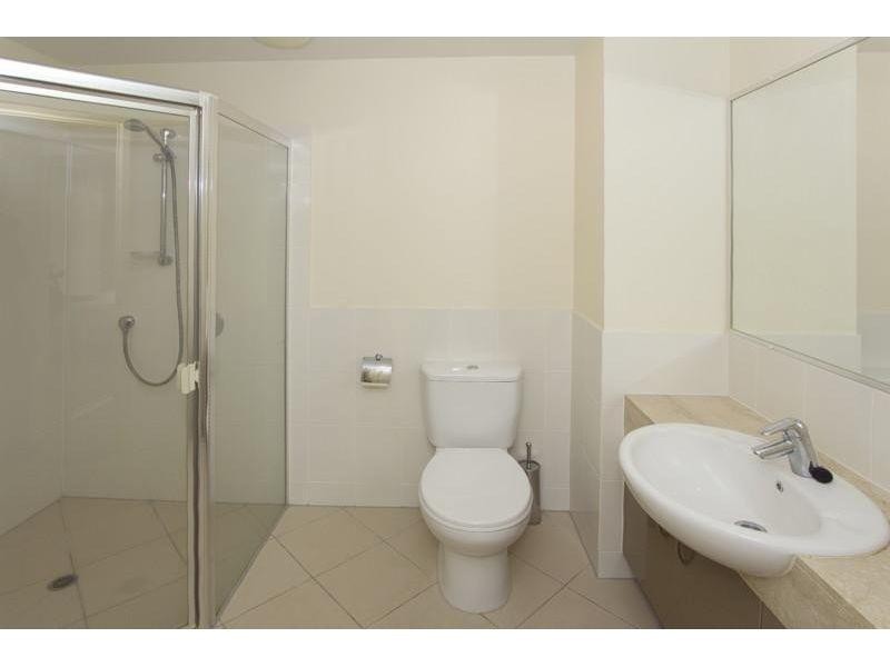 9 Sylvan Road, Toowong QLD 4066