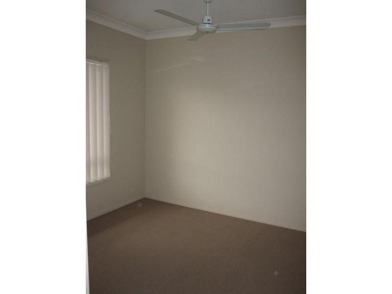 88/1 Sauvignon Parade, Upper Coomera QLD 4209