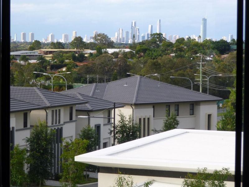 2 Bourton Road, Merrimac QLD 4226