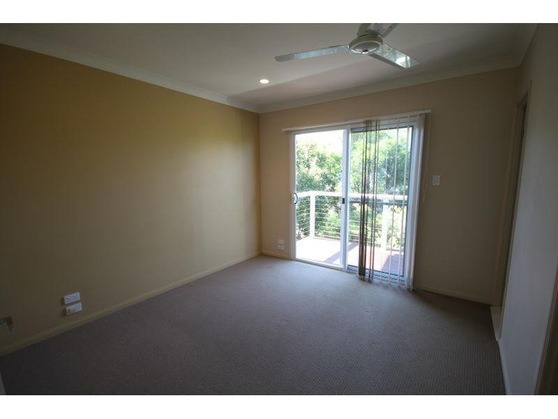 75/1 Sauvignon Parade, Upper Coomera QLD 4209